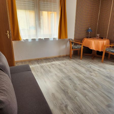 Schellis Gaestezimmer Enzklösterle Eksteriør billede